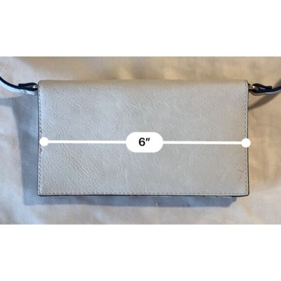 G.H. Bass & Co. Womens Cream Leather Crossbody Wallet - Picture 8 of 9